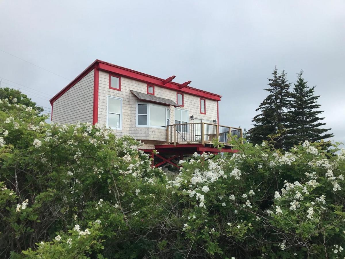 Maregold Centre - Juniper Cabin And Rose Cabin Victoria Beach Екстериор снимка