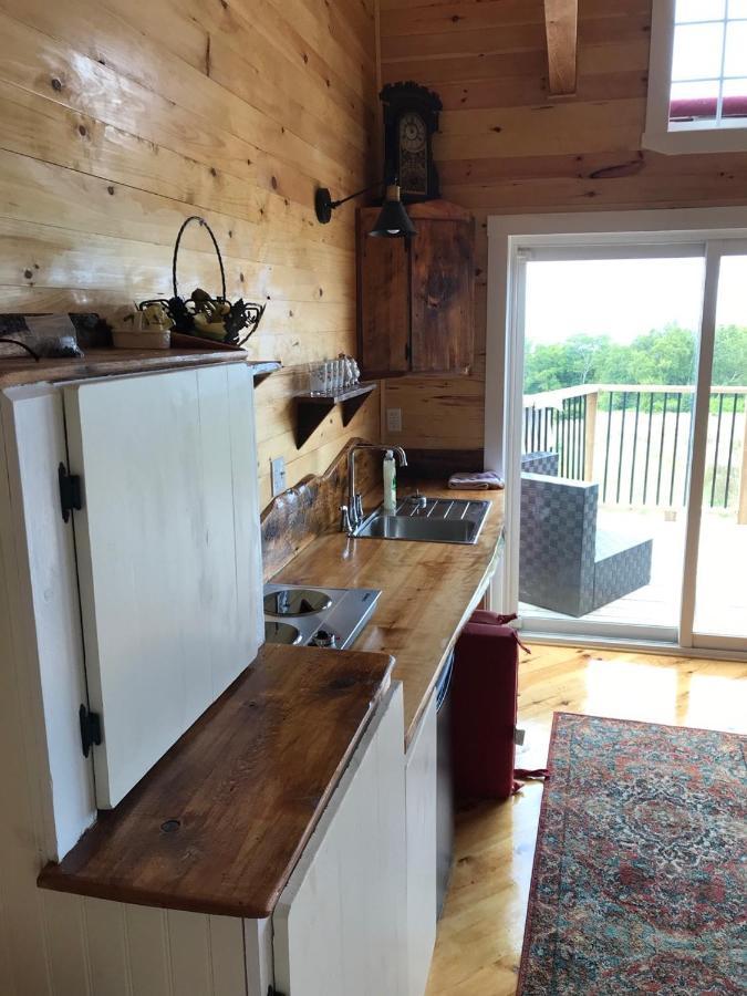 Maregold Centre - Juniper Cabin And Rose Cabin Victoria Beach Екстериор снимка